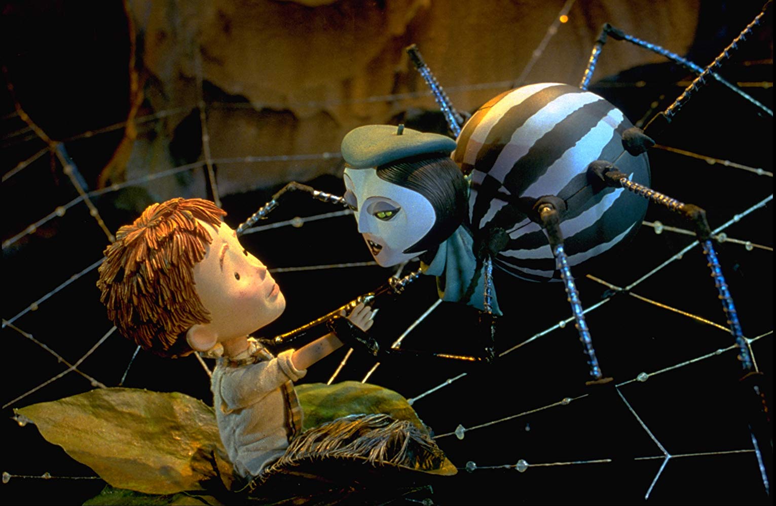 Image james pêche géante giant peach disney