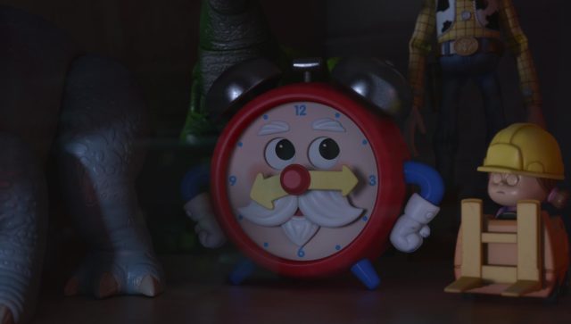 Vétéran - Personnage - Toy Story : Angoisse au motel. 1 veteran old timer personnage character toy story angoisse motel terror disney pixar