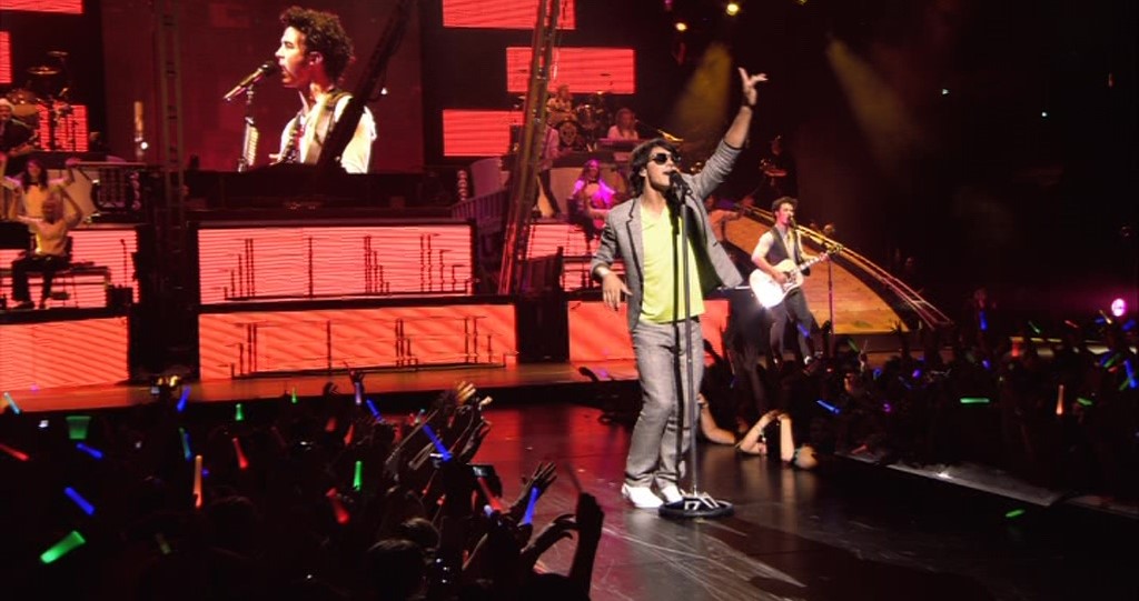 Image jonas brothers concert experience disney