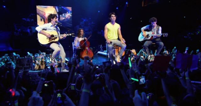 Jonas Brothers - Le concert événement 3D. 2 Image jonas brothers concert experience disney