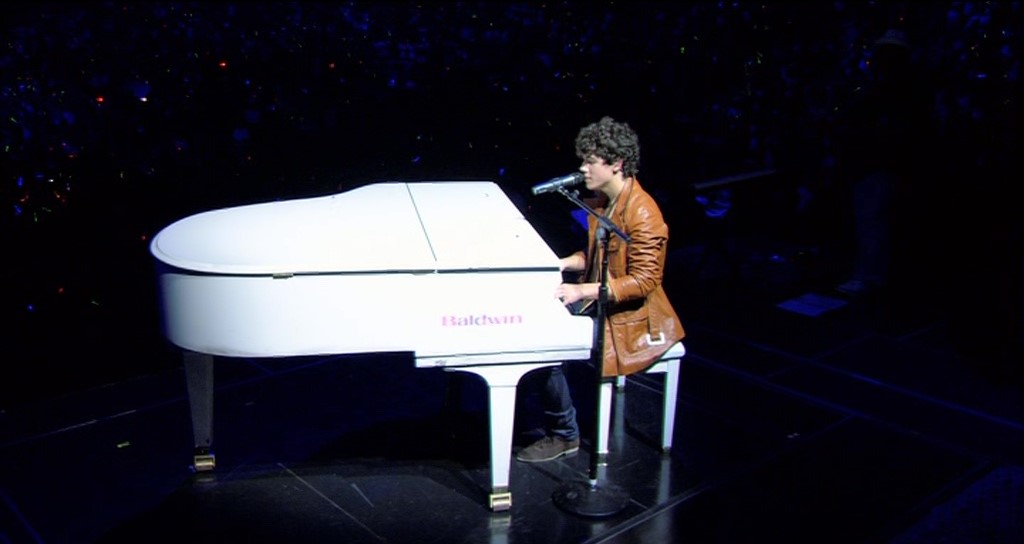 Image jonas brothers concert experience disney