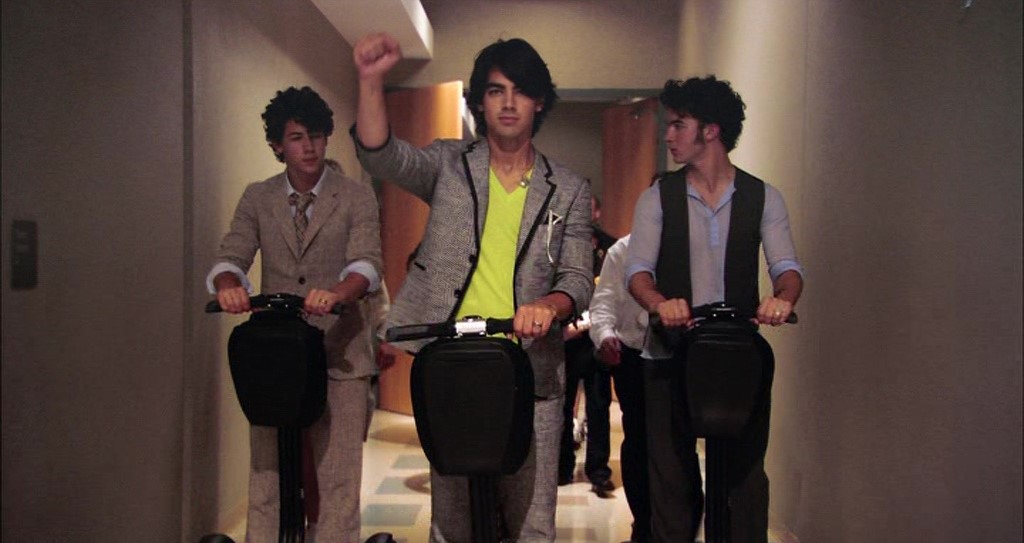 Image jonas brothers concert experience disney