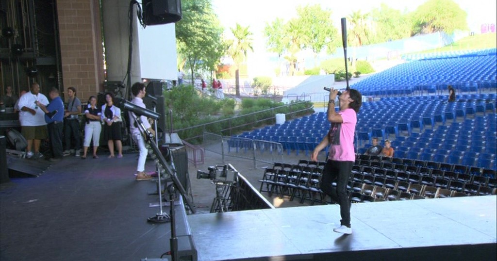 Image jonas brothers concert experience disney