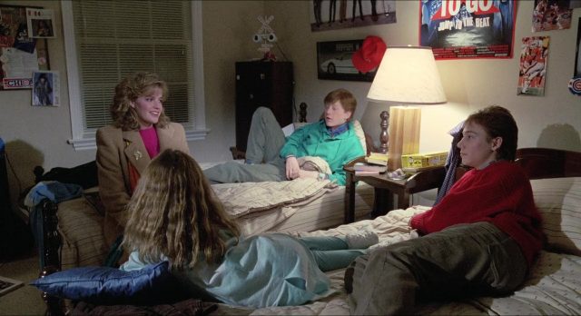 Nuit de folie. 16 Image nuit folie Adventures Babysitting disney touchstone