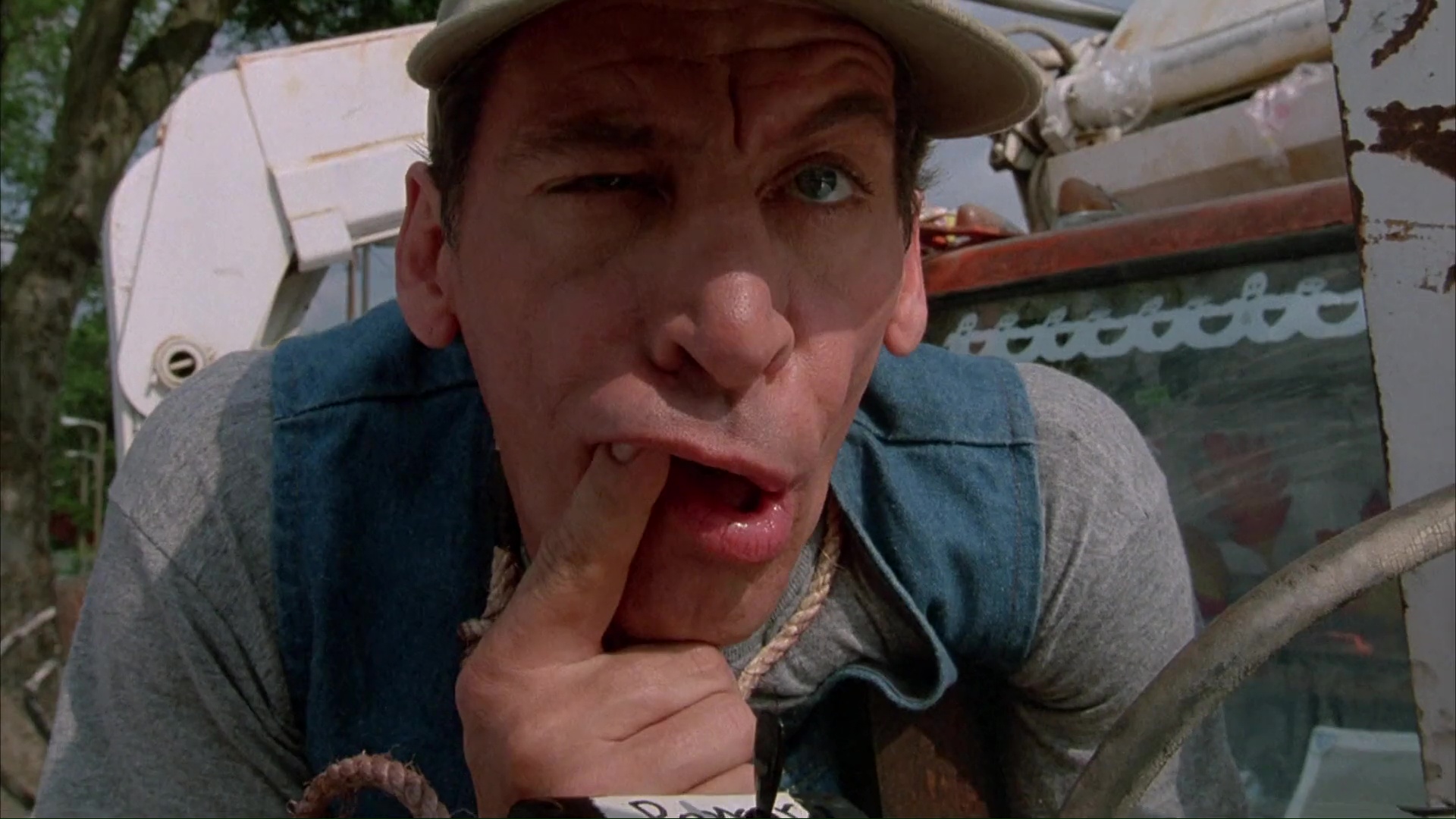 Image ernest chasse monstres scared stupid disney touchstone