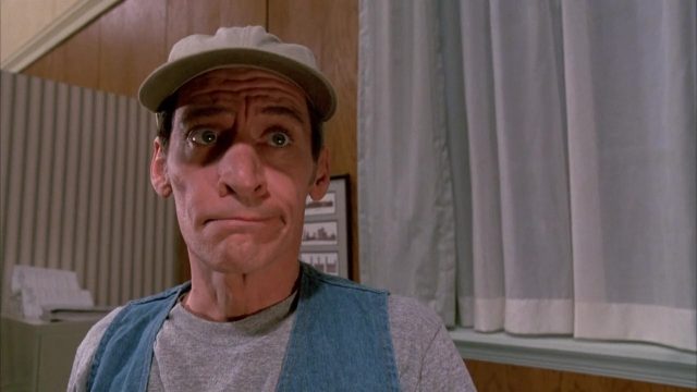 Ernest en prison - Photos et affiches. 11 Image ernest prison goes jail disney touchstone