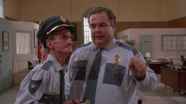 Ernest en prison - Photos et affiches. 3 Image ernest prison goes jail disney touchstone