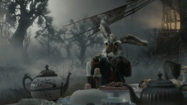 Le Lièvre de Mars - Personnage - Alice au pays des merveilles (film - 2010). 1 le lièvre de mars march hare disney personnage character alice au pays des merveilles in wonderland