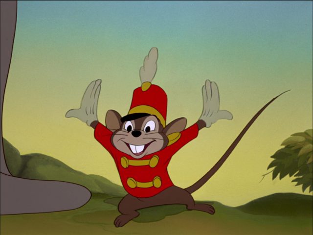 Dumbo - Photos et affiches. 32 Timothy Q. Mouse timothée disney personnage character dumbo