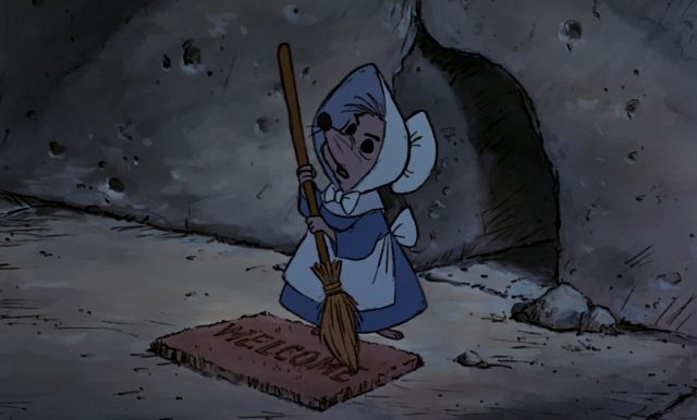 Mère Souris - Personnage - Robin des Bois. 3 mère souris little sister personnage character disney robin bois hood