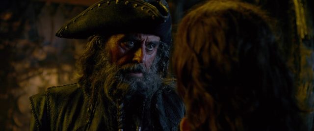 Barbe Noire - Edward Teach - Personnage - Pirates des Caraïbes : la fontaine de Jouvence. 3 edward teach barbe noire personnage character pirate caraibes fontaine jouvence stranger side disney