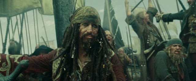 Capitaine Teague - Personnage - Pirates des Caraïbes : jusqu'au bout du monde. 1 capitaine captain edward teague sparrow a personnage character pirate caraibes jusqu'au bout monde world end disney