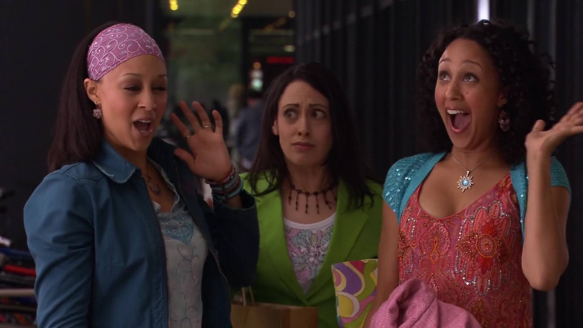 Des amours de sœurcières - Photos et affiches. 23 Image amour soeurcieres twitches disney channel