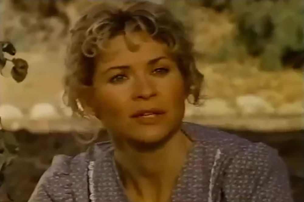 Image christmas visitor miracle down under bushfire moon disney channel
