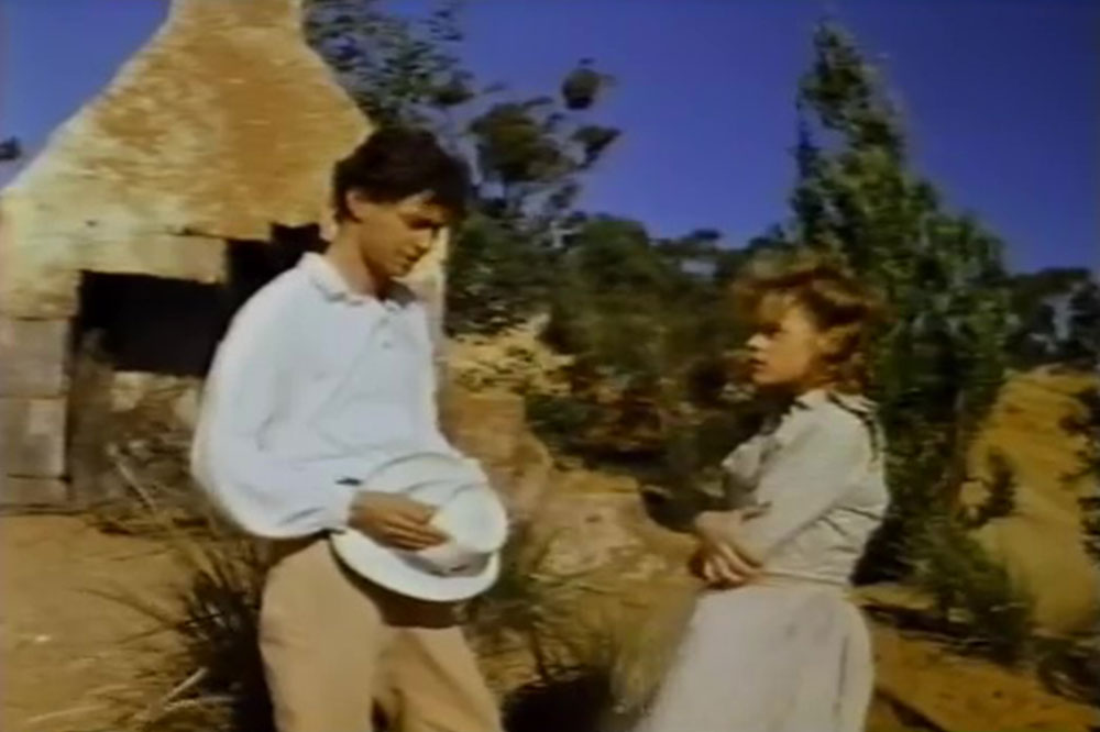 Image christmas visitor miracle down under bushfire moon disney channel