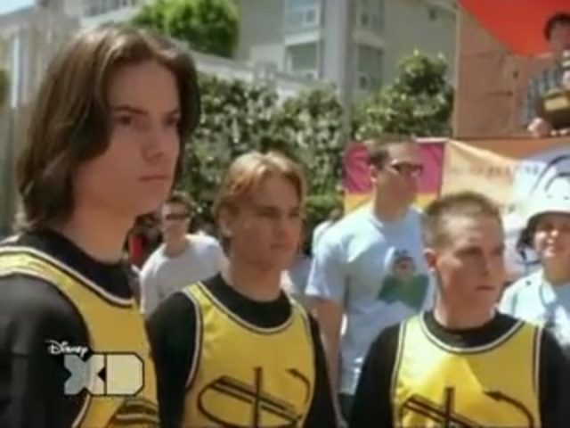 Brink, champion de roller. 5 Image brink champion roller disney channel