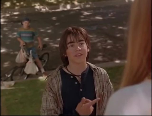 Commando en herbe. 19 Image commando herbe gunther paper brigade disney channel