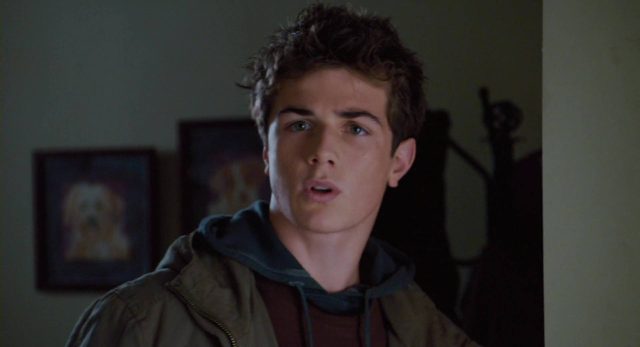 Scary Movie 4 - Photos et affiches. 14 Image scary movie 4 disney dimension