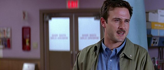 Scream 2. 7 Neve Campbell Courteney Cox et David Arquette dans Scream 2 1998