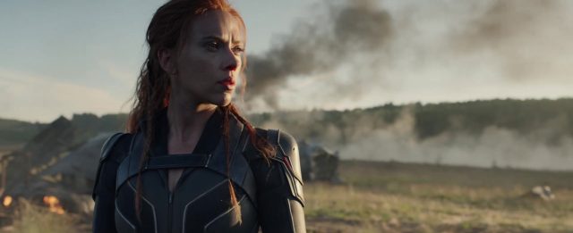 Black Widow. 3 Scarlett Johansson Florence Pugh et David Harbour dans Black Widow 2021