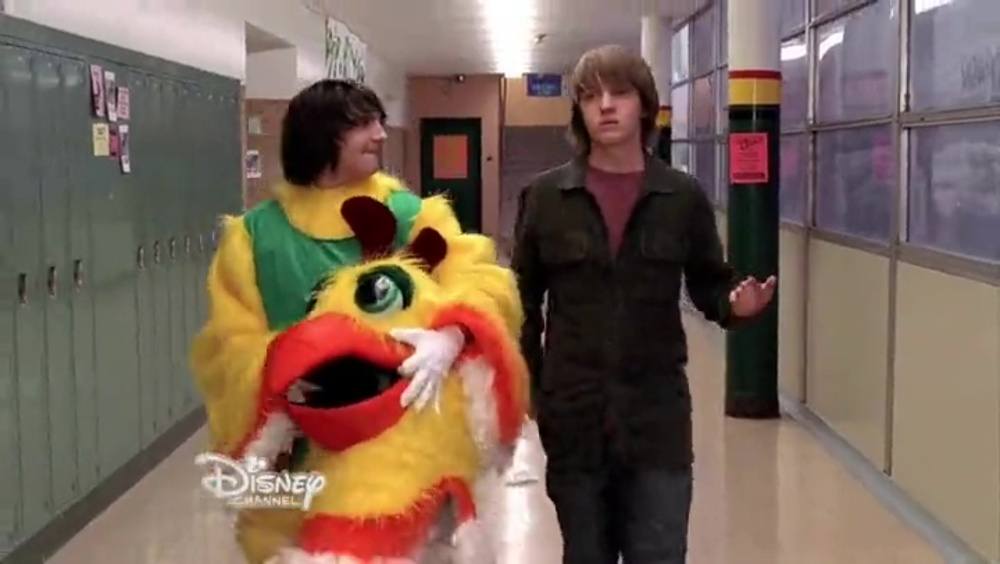 image costume pour deux hatching pete disney channel