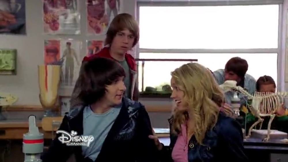 image costume pour deux hatching pete disney channel