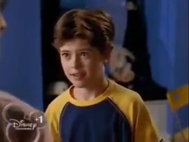 La naissance d'une nouvelle star. 19 image naissance nouvelle star stuck suburbs disney channel