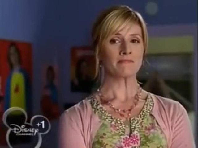 La naissance d'une nouvelle star. 17 image naissance nouvelle star stuck suburbs disney channel