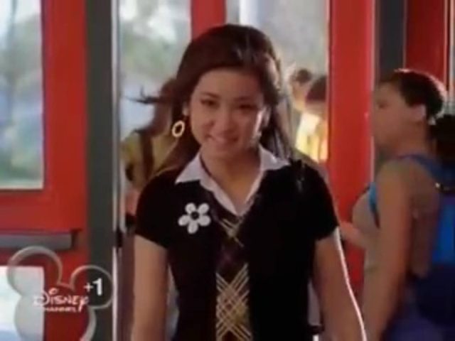 La naissance d'une nouvelle star. 15 image naissance nouvelle star stuck suburbs disney channel