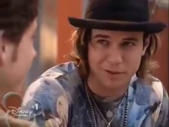La naissance d'une nouvelle star. 14 image naissance nouvelle star stuck suburbs disney channel