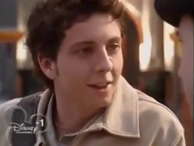 La naissance d'une nouvelle star. 5 image naissance nouvelle star stuck suburbs disney channel