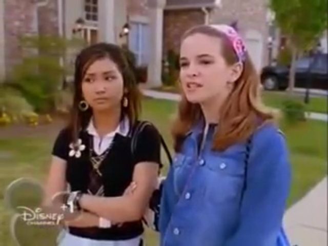 La naissance d'une nouvelle star. 6 image naissance nouvelle star stuck suburbs disney channel