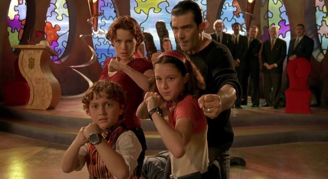 Spy Kids. 3 Antonio Banderas et Carla Gugino dans Spy Kids 2001