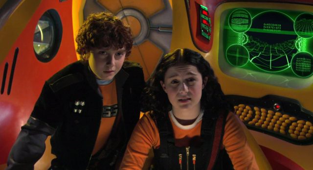 Spy Kids 2 : espions en herbe. 3 Antonio Banderas et Carla Gugino dans Spy Kids 2 espions en herbe Island of Lost Dreams 2002