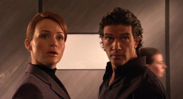 Spy Kids 2 : espions en herbe. 6 Antonio Banderas et Carla Gugino dans Spy Kids 2 espions en herbe Island of Lost Dreams 2002