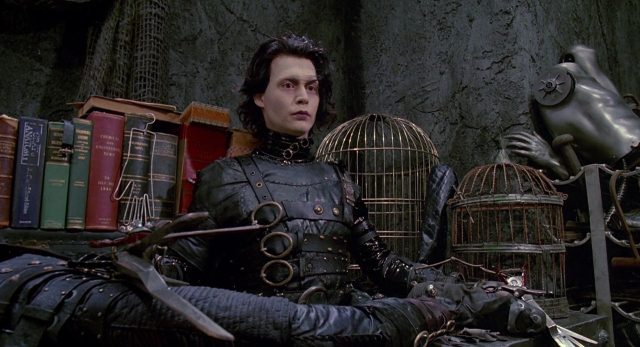 Johnny Depp et Winona Ryder dans Edward aux mains d'argent 1990
