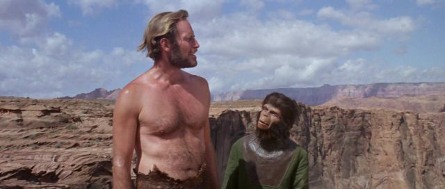 La planète des singes. 6 Charlton Heston et Kim Hunter dans La planète des singes Planet of the Apes 1968