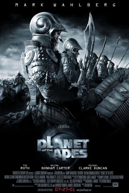La planète des singes (2001) - Photos et affiches. 3 Affiche Poster de La planète des singes Planet of the apes avec Mark Wahlberg Tim Roth et Helena Bonham Carter 2001