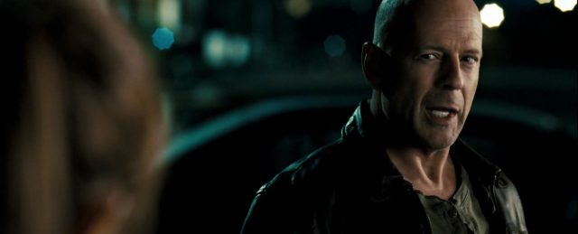Die Hard 4 : retour en enfer - Photos et affiches. 9 image die hard 4 retour enfer live free disney fox