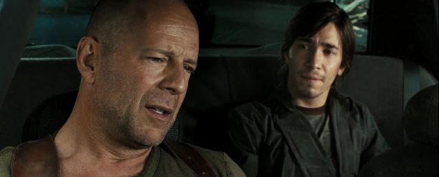 Die Hard 4 : retour en enfer - Photos et affiches. 15 image die hard 4 retour enfer live free disney fox