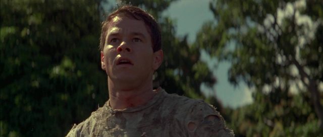 La planète des singes (2001) - Photos et affiches. 12 Mark Wahlberg Tim Roth et Helena Bonham Carter dans La planète des singes Planet of the apes 2001