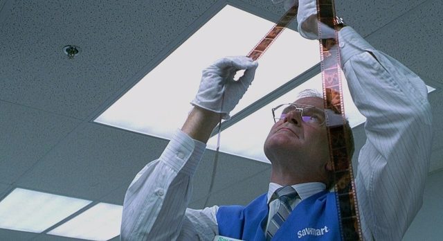 Robin Williams dans Photo obsession One hour 2002