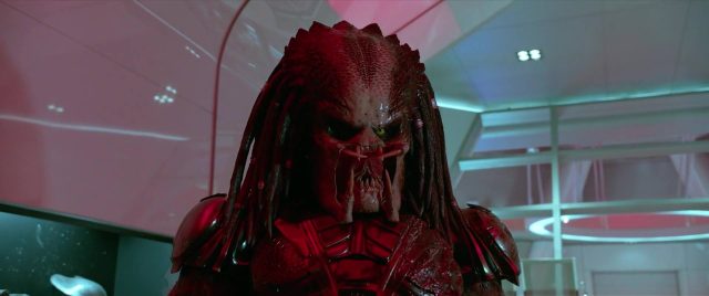 The Predator. 6 Boyd Holbrook et Olivia Munn dans The Predator 2018