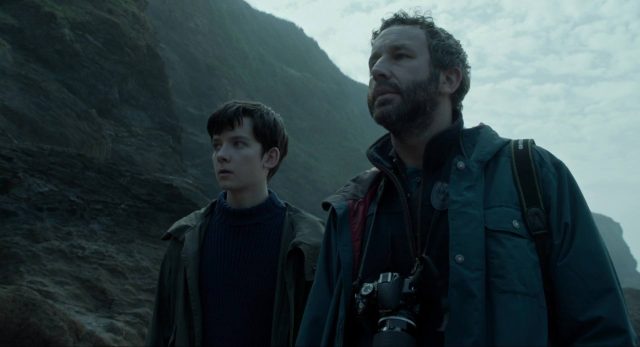 Eva Green et Asa Butterfield dans Miss Peregrine et les enfants particuliers 2016
