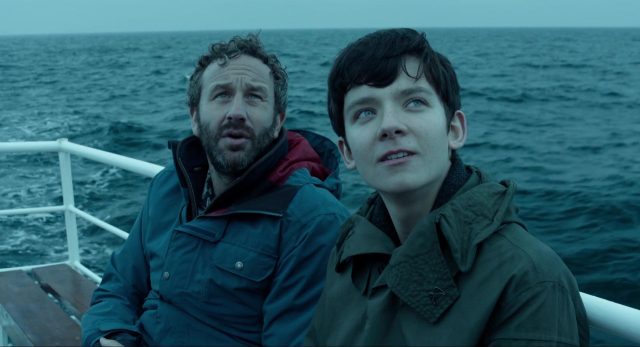 Eva Green et Asa Butterfield dans Miss Peregrine et les enfants particuliers 2016