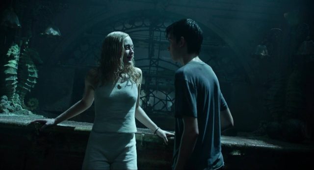 Eva Green et Asa Butterfield dans Miss Peregrine et les enfants particuliers 2016