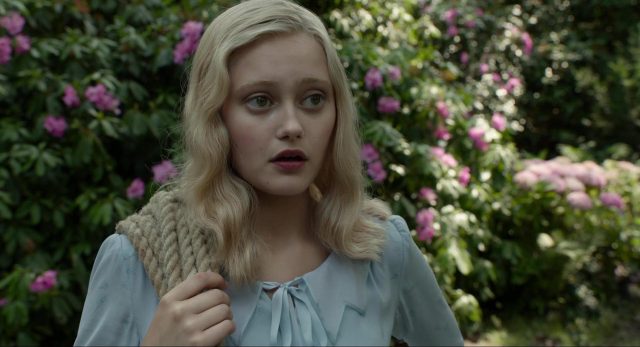 Eva Green et Asa Butterfield dans Miss Peregrine et les enfants particuliers 2016