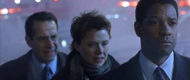 Denzel Washington Annette Bening et Bruce Willis dans Couvre-feu The siege 1998