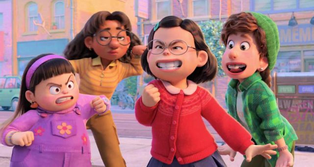 Alerte rouge - Photos et affiches. 35 Scène de Alerte rouge Turning red Pixar 2022