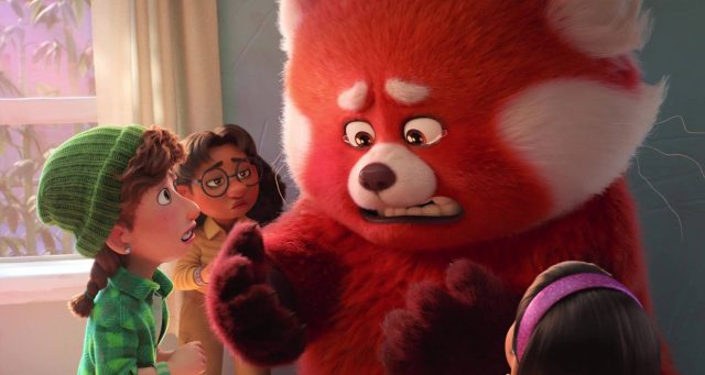 Alerte rouge - Photos et affiches. 26 Scène de Alerte rouge Turning red Pixar 2022